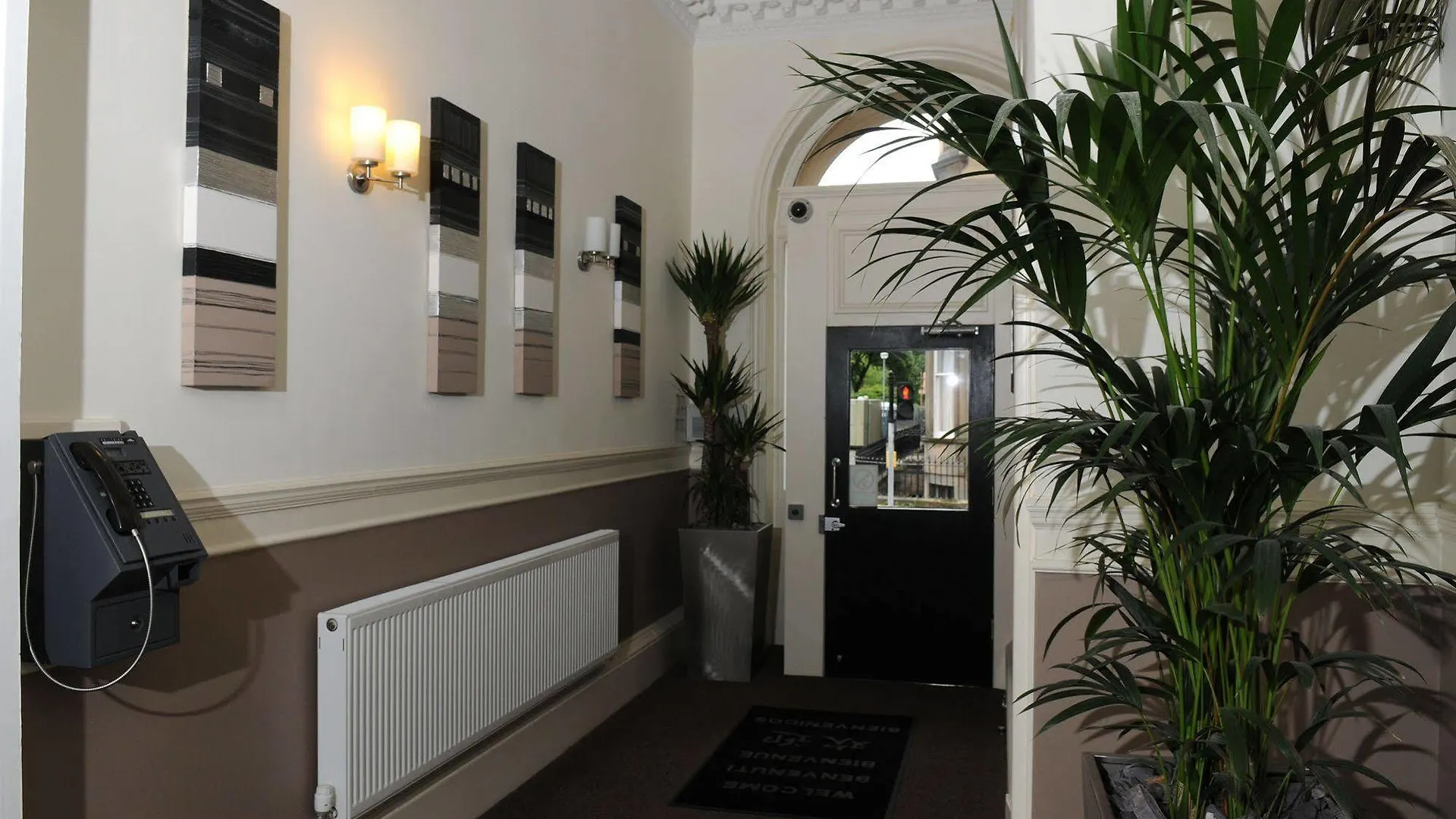 West End Hotel Edinburgh 0*,